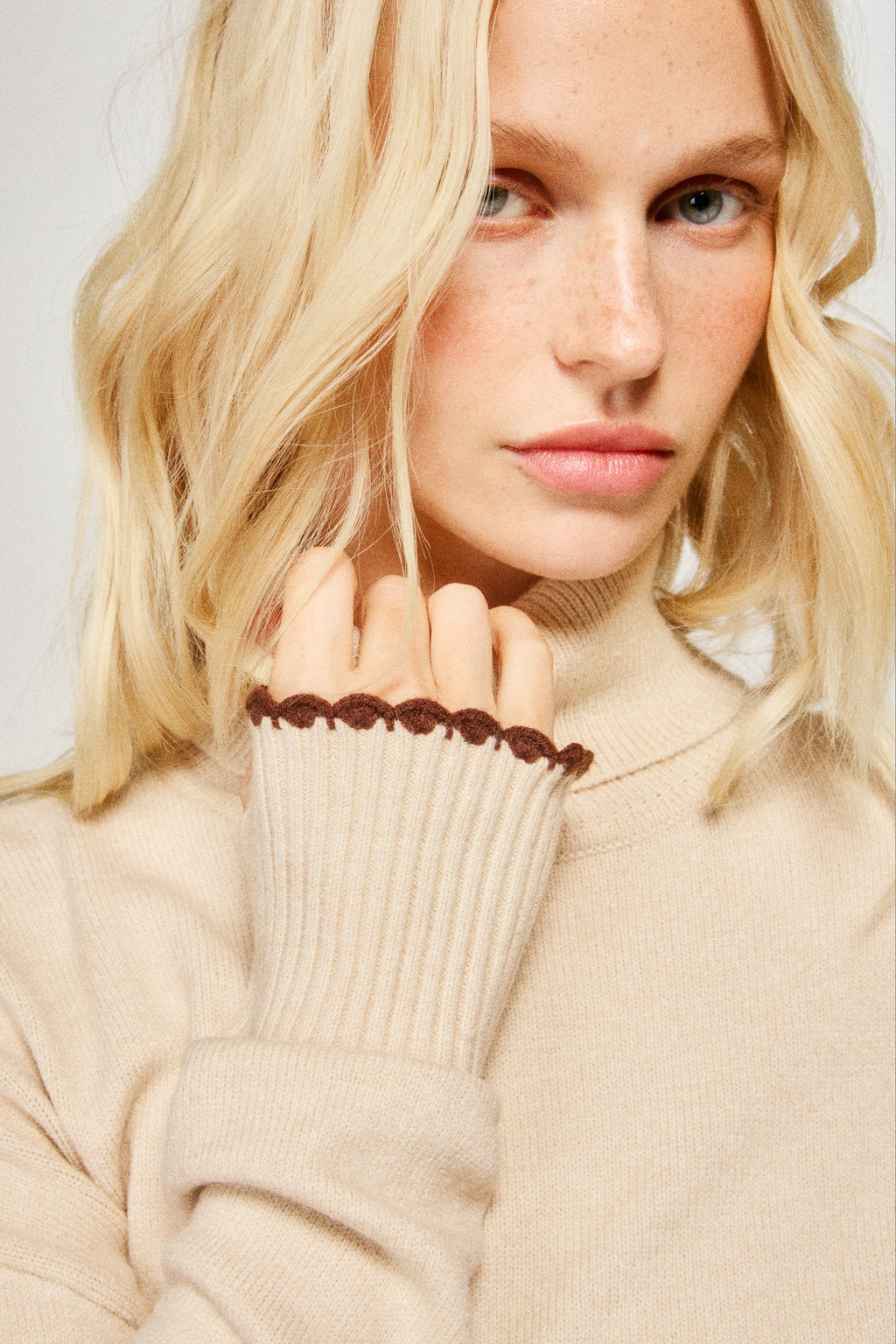 Ellie Turtleneck - Oat
